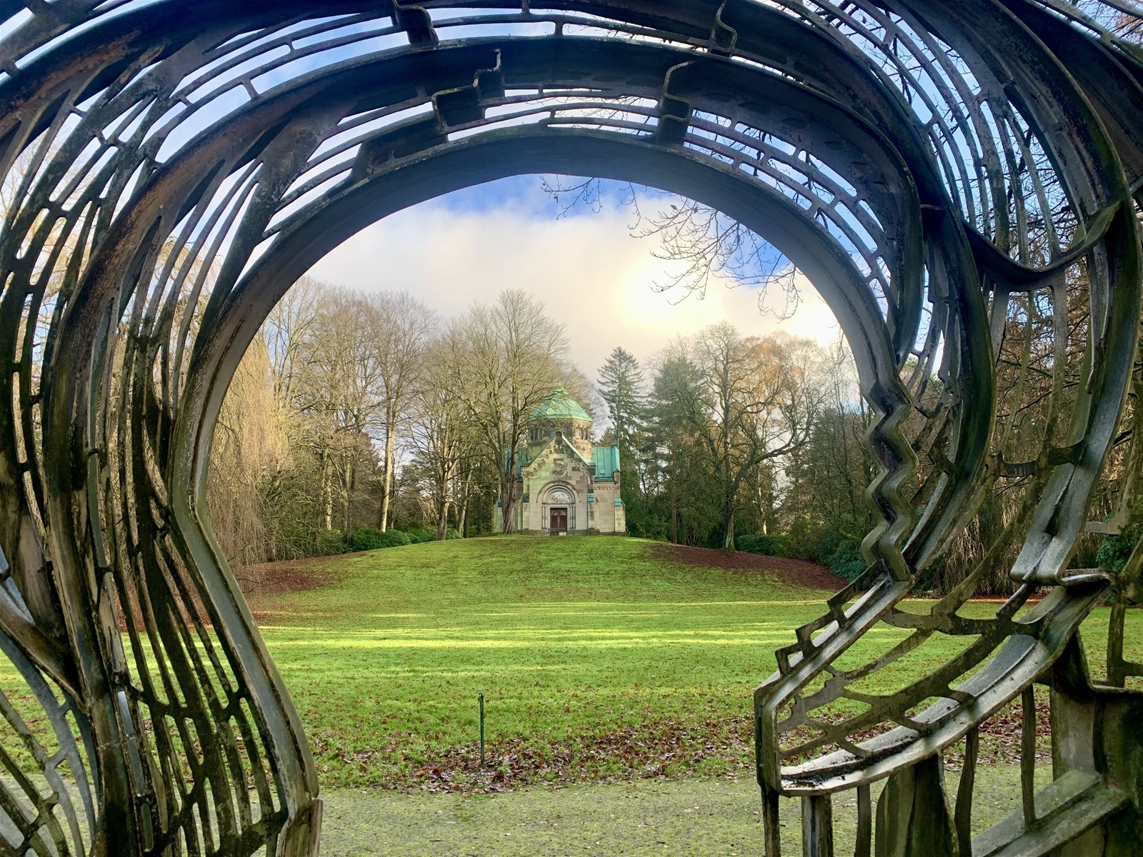 Der Friedhof als Ausflugsziel: Besuch bei Promi-Gräbern